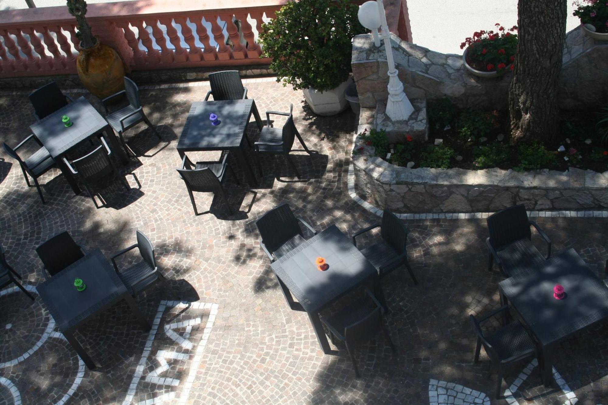 פסקיצ'י Hotel Timiama מראה חיצוני תמונה