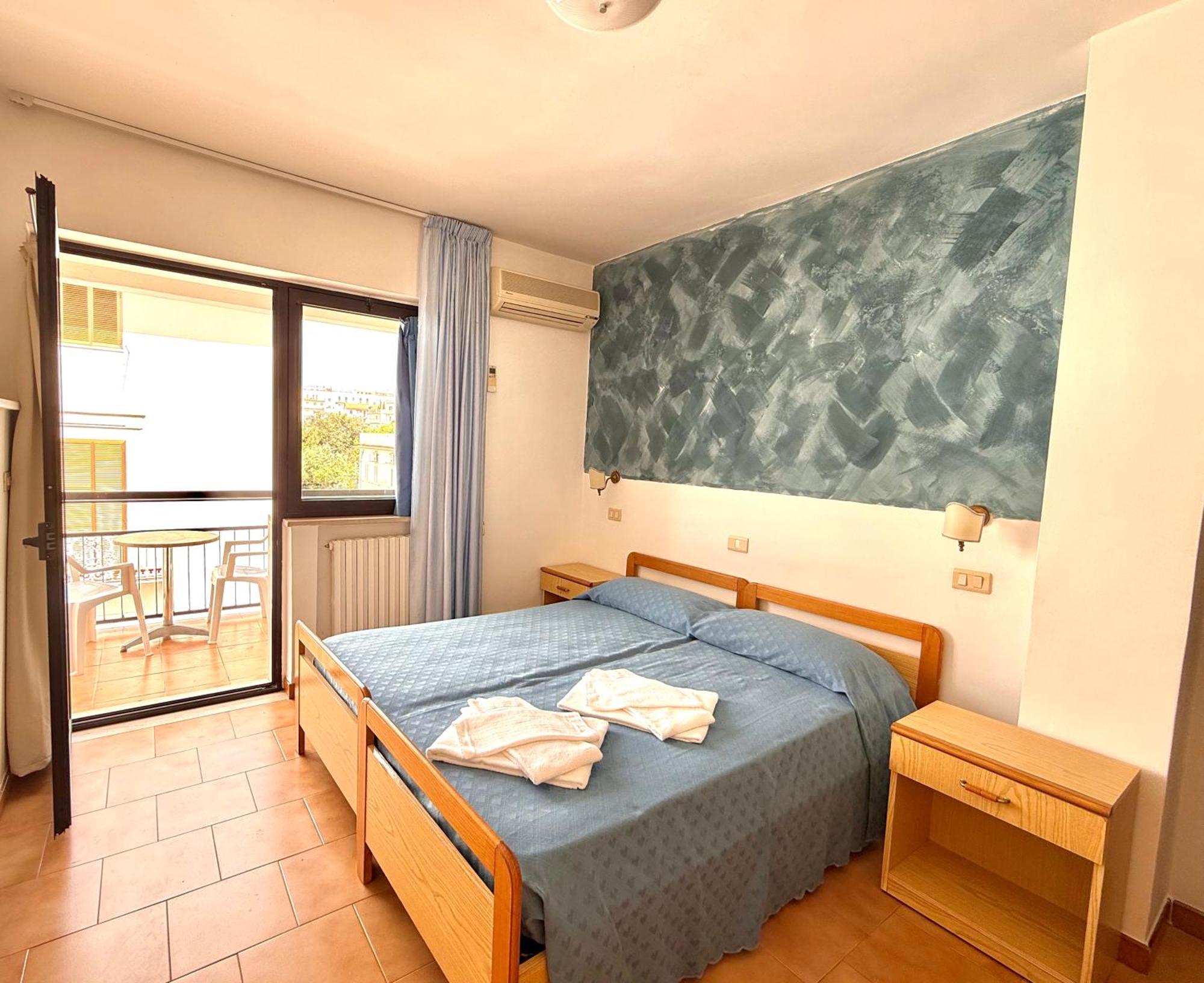 פסקיצ'י Hotel Timiama מראה חיצוני תמונה