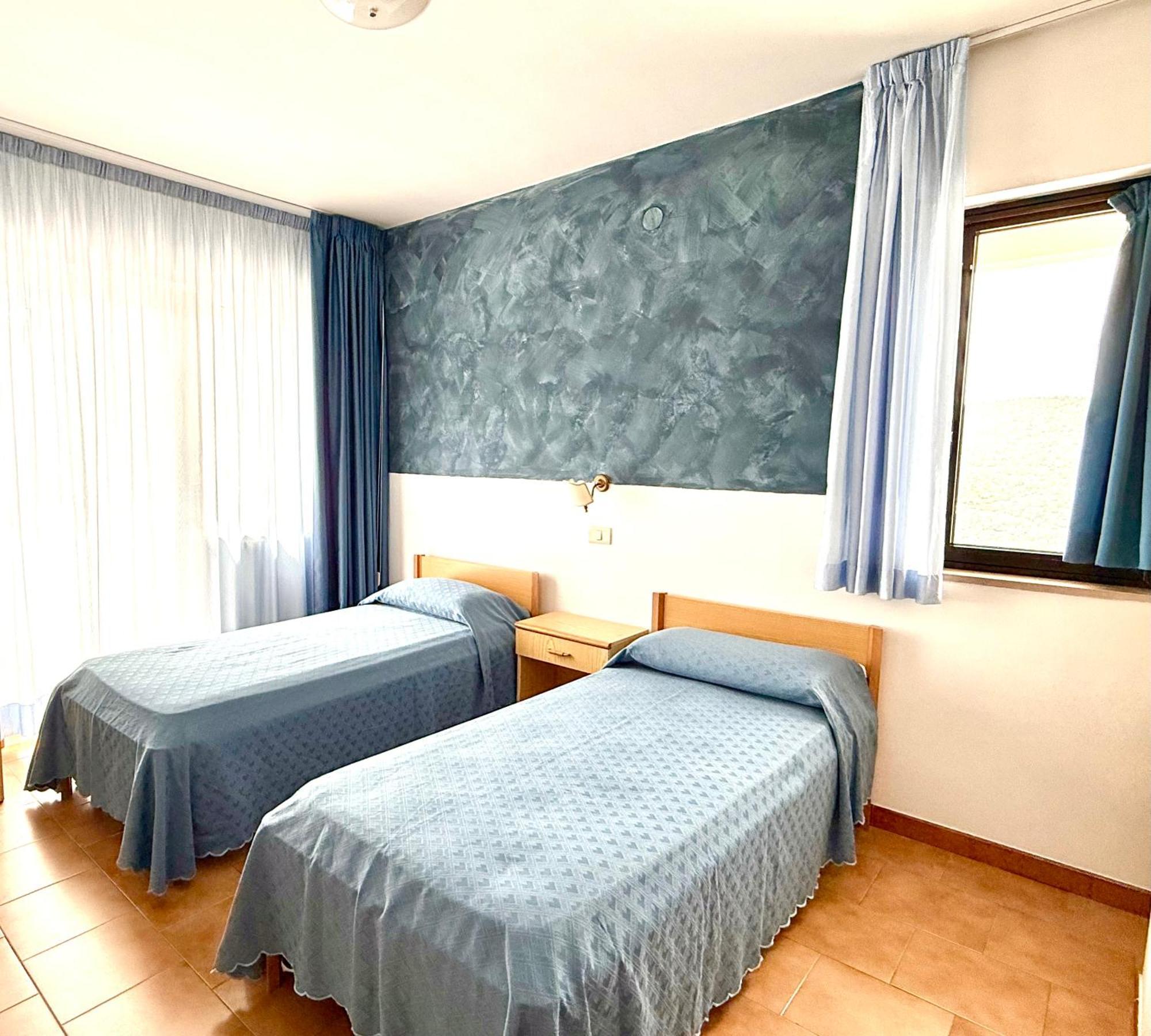פסקיצ'י Hotel Timiama מראה חיצוני תמונה