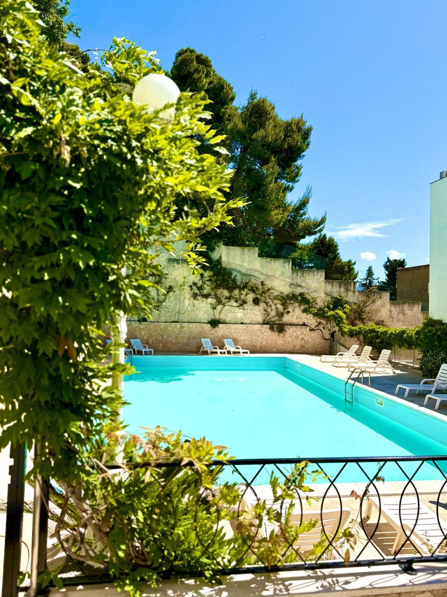 פסקיצ'י Hotel Timiama מראה חיצוני תמונה